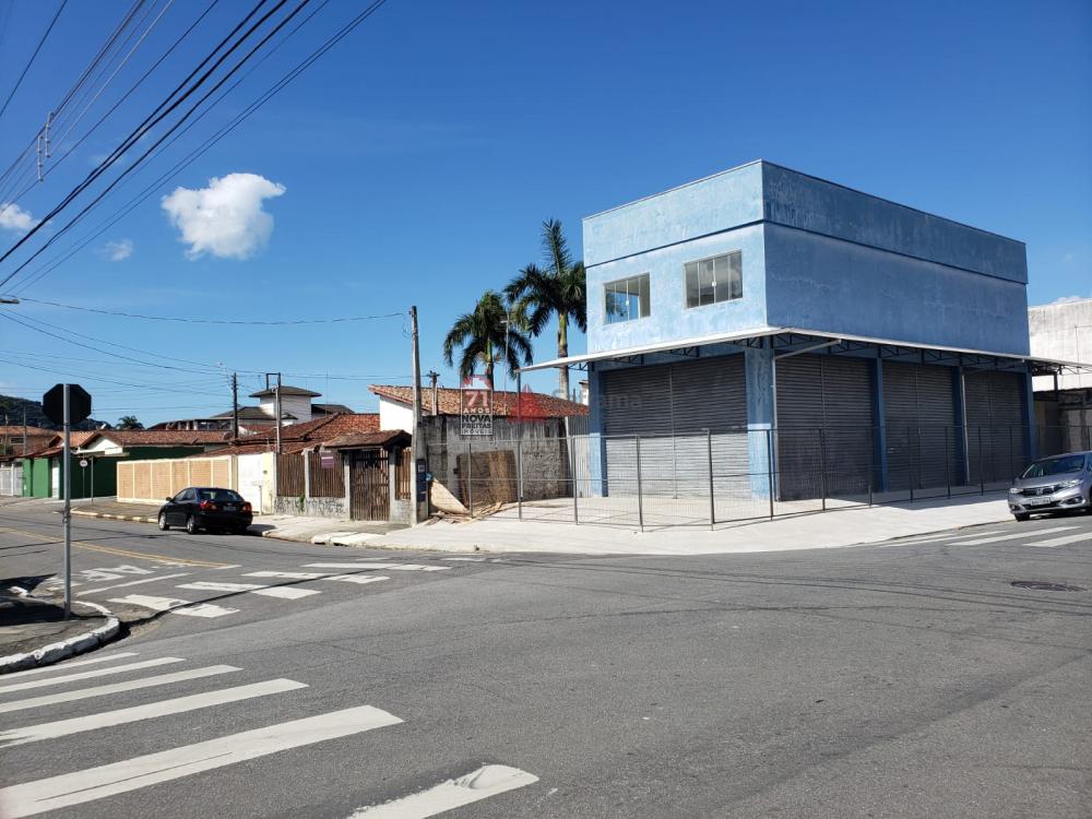 Comercial / Galpão em Caraguatatuba Alugar por R$8.000,00