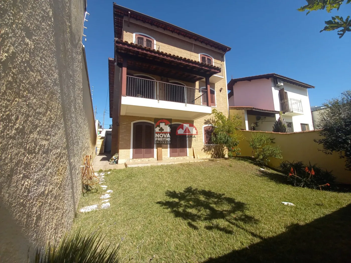 Casa / Sobrado Padrão em Pindamonhangaba , Comprar por R$950.000,00