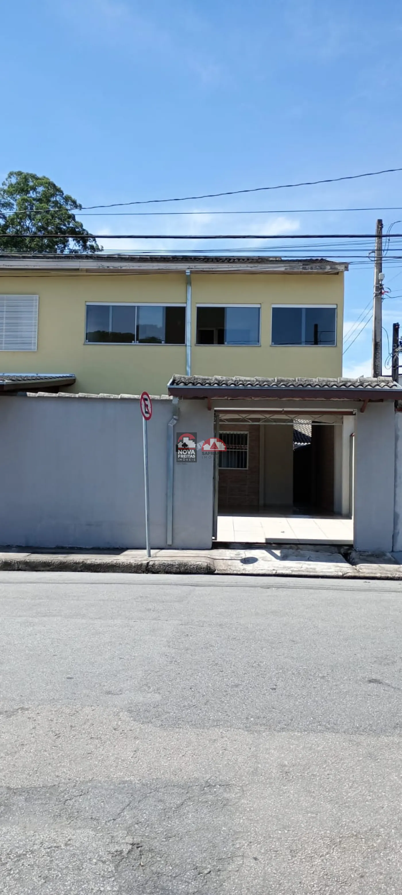 Casa / Sobrado Padrão em São José dos Campos 