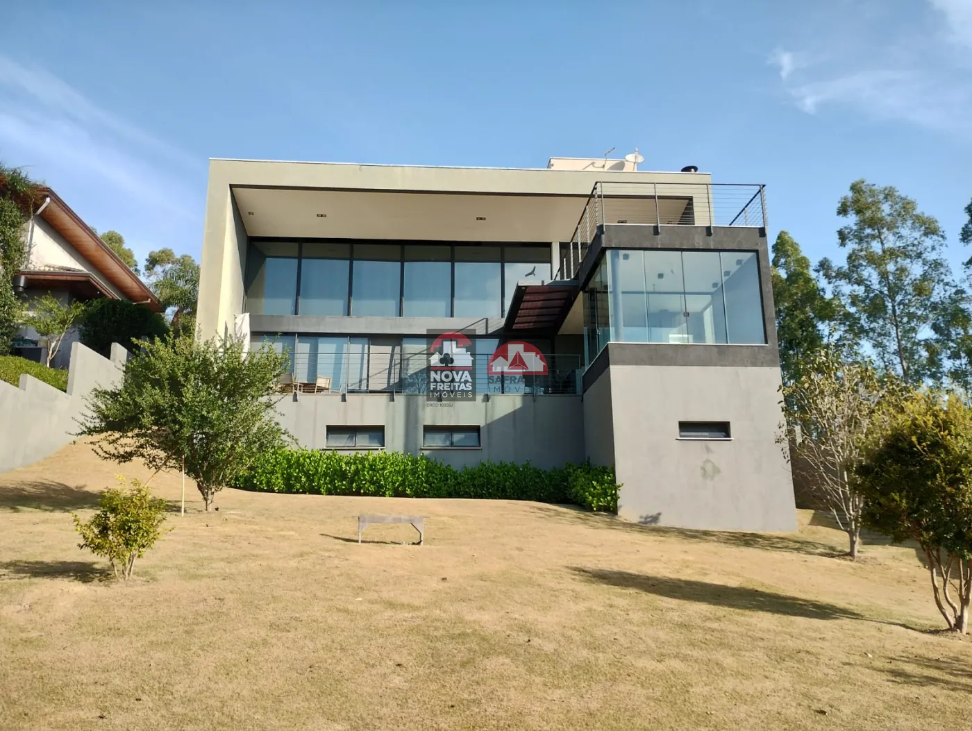 Casa / Sobrado Condomínio em Jambeiro 