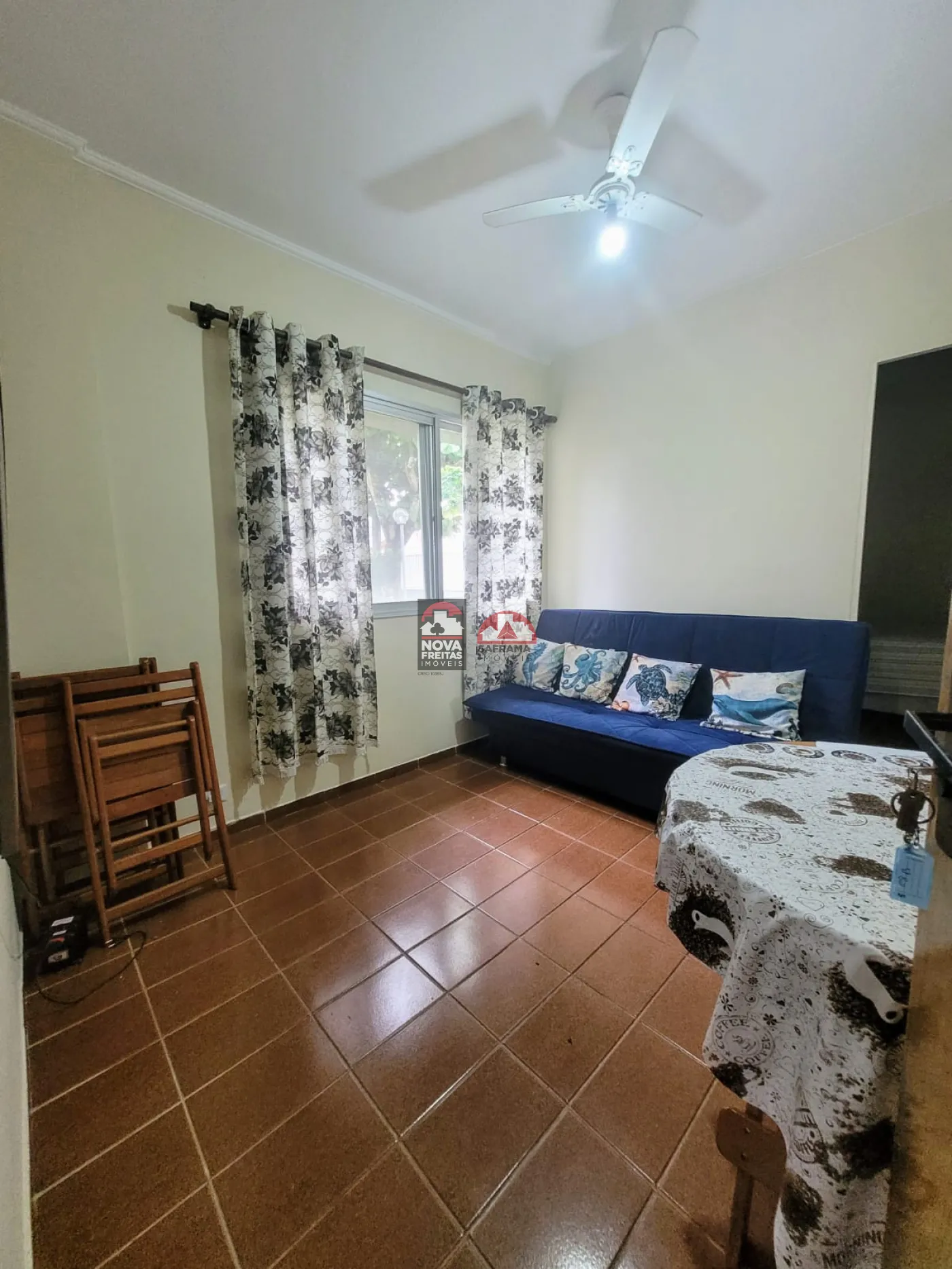 Apartamento / Padrão em Caraguatatuba 