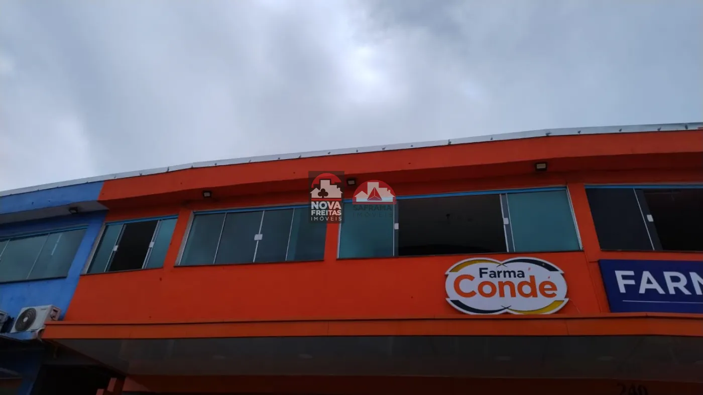 Comercial / Sala em condomínio em Caraguatatuba 