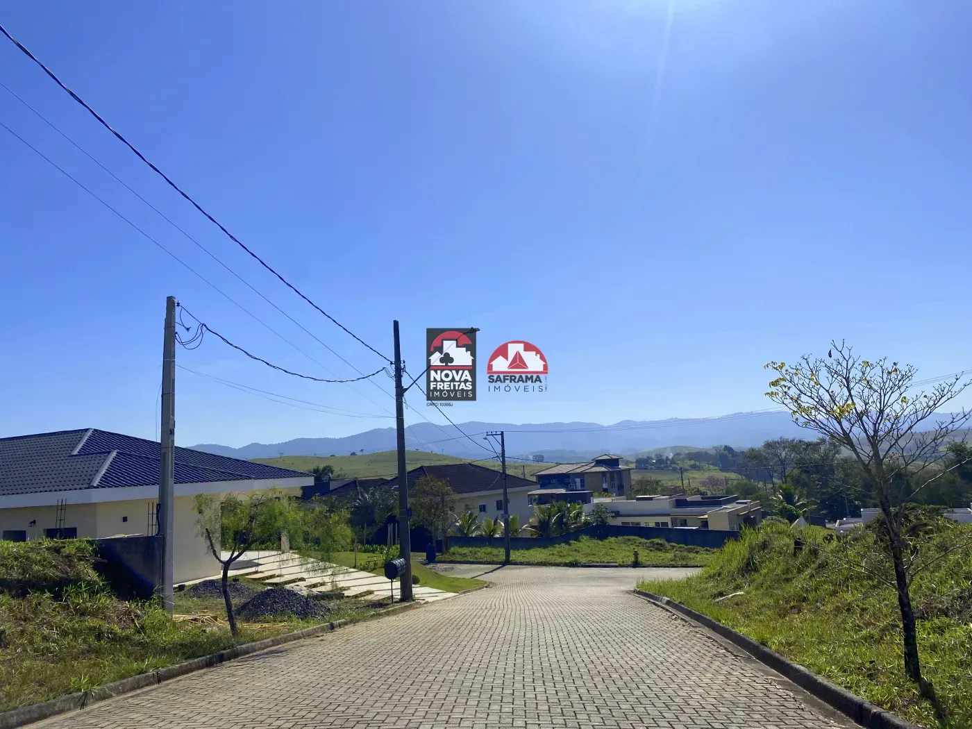 Terreno / Padrão em Condomínio em São José dos Campos 