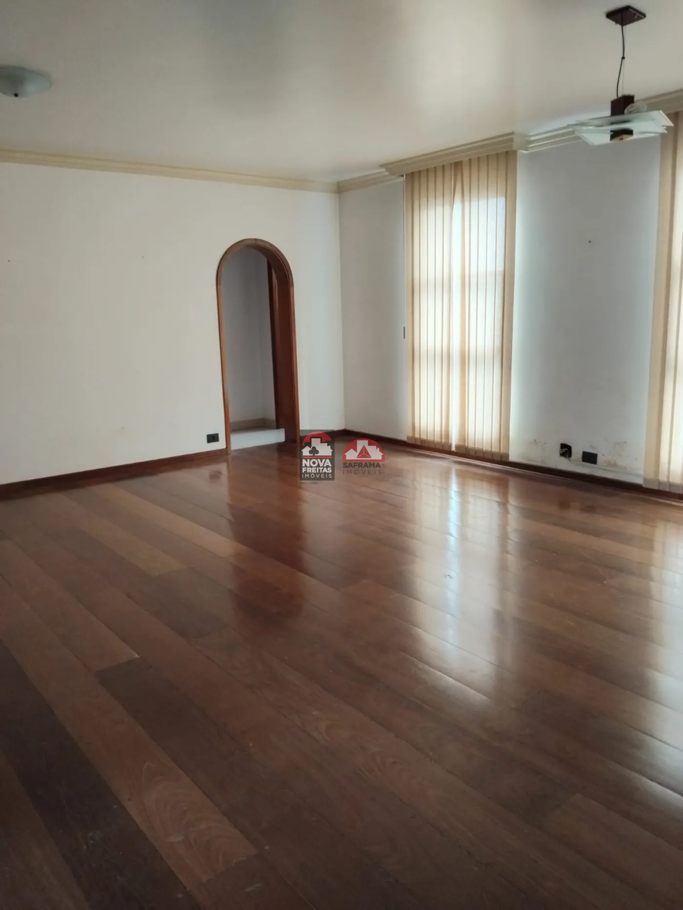 Apartamento / Padrão em São José dos Campos 