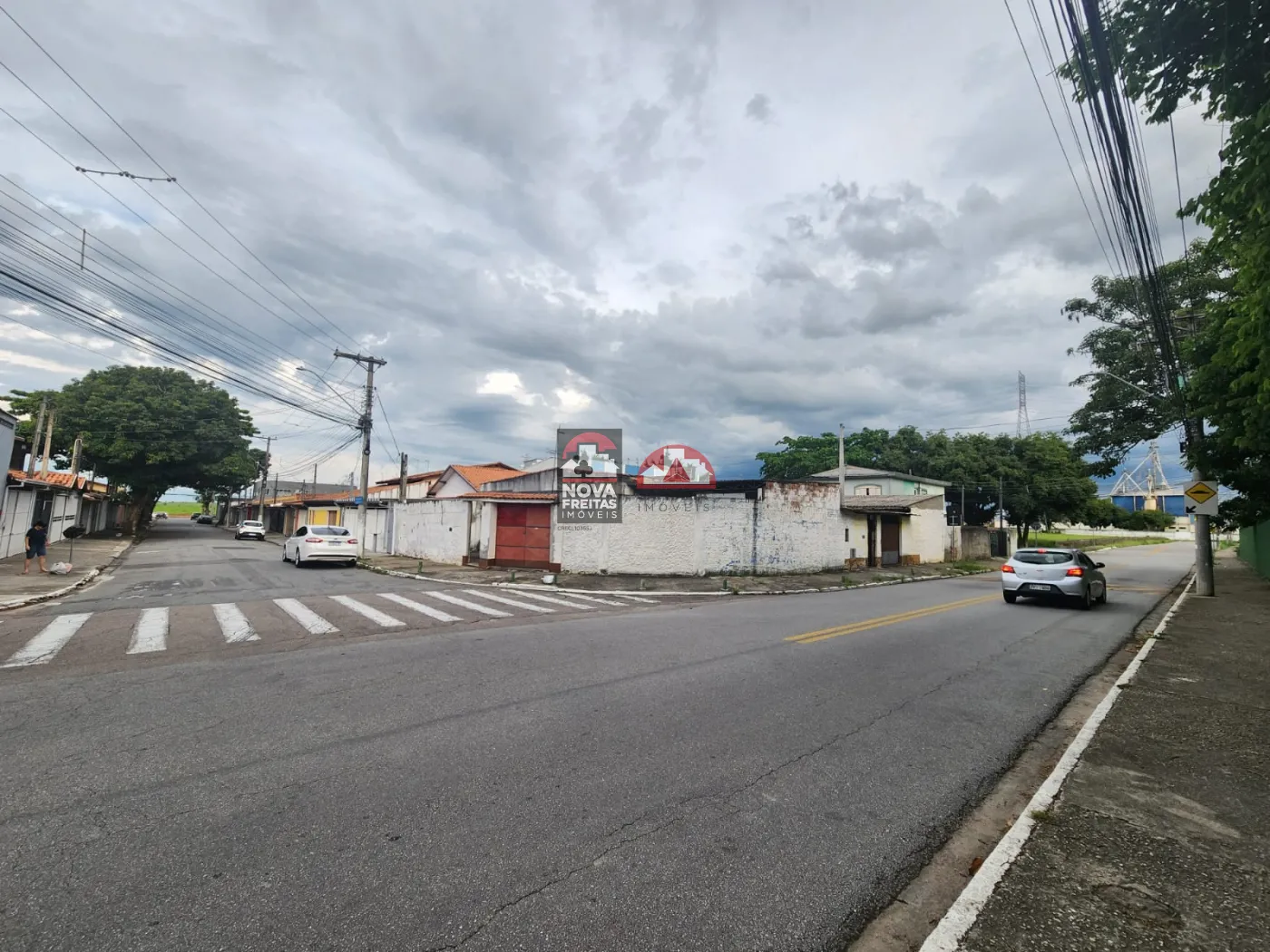 Casa / Padrão em São José dos Campos 