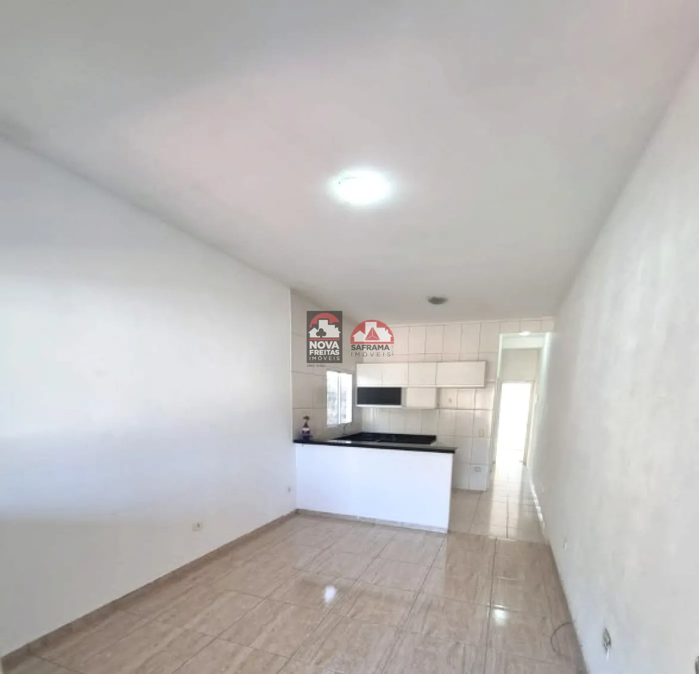 Casa / Assobradada em Caraguatatuba Alugar por R$1.600,00