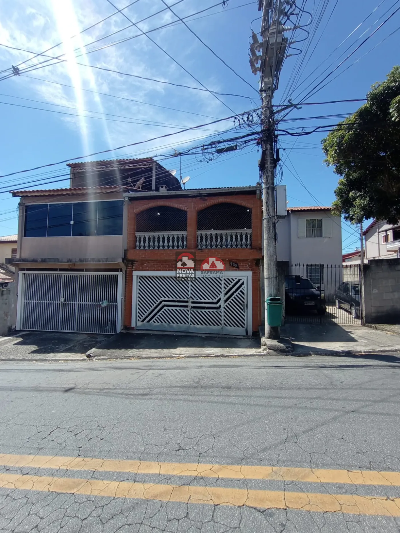 Casa / Sobrado Padrão em São José dos Campos 