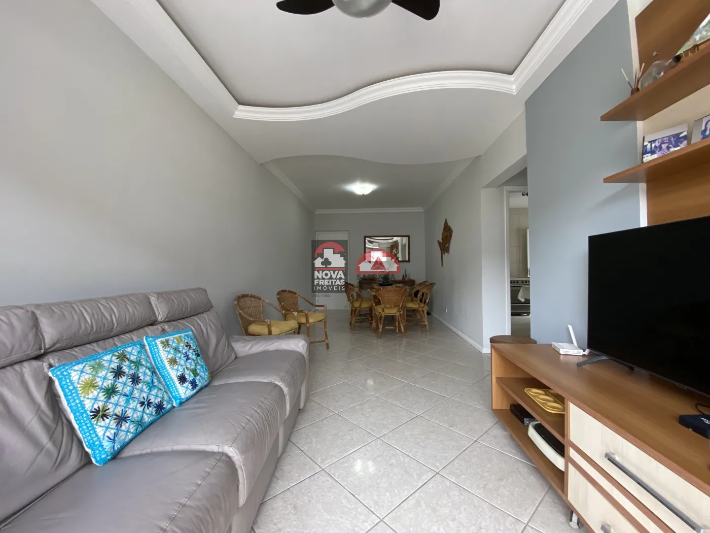 Apartamento / Padrão em Caraguatatuba 