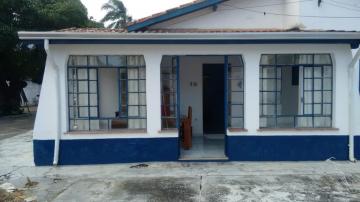 Alugar Casa / Padrão em Caraguatatuba. apenas R$ 1.000.000,00