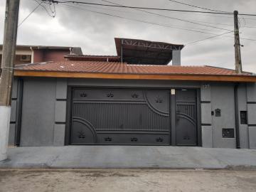Alugar Casa / Padrão em Pindamonhangaba. apenas R$ 550.000,00