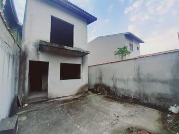 Alugar Casa / Sobrado Padrão em Pindamonhangaba. apenas R$ 270.000,00