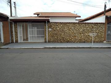Alugar Casa / Padrão em São José dos Campos. apenas R$ 3.200,00