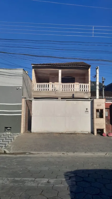 Alugar Casa / Sobrado Padrão em Caraguatatuba. apenas R$ 375.000,00