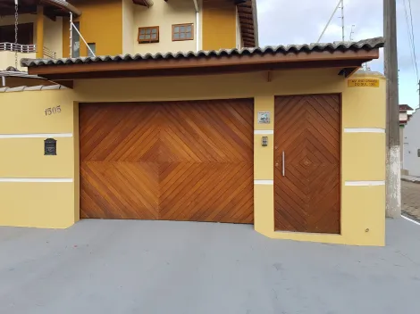 Alugar Casa / Sobrado Padrão em Caraguatatuba. apenas R$ 1.490.000,00