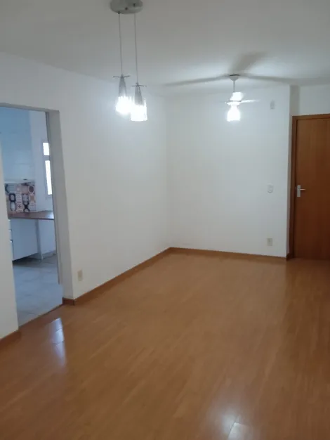 Alugar Apartamento / Padrão em Pindamonhangaba. apenas R$ 850,00
